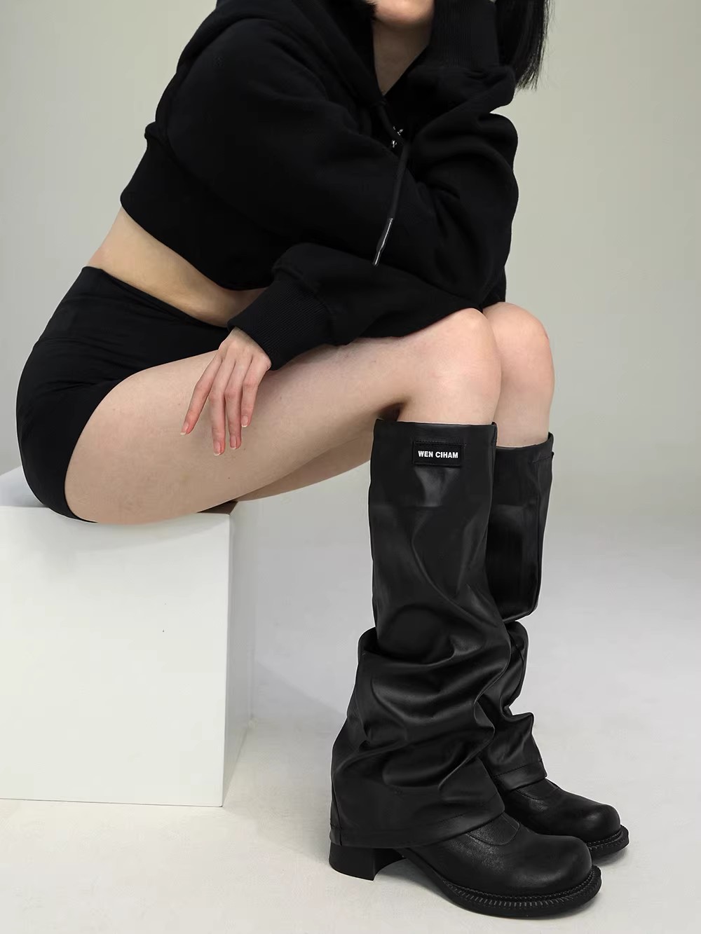 Calcetines de cuero sintético  - Knee Sleeve Pair reseña y precio
